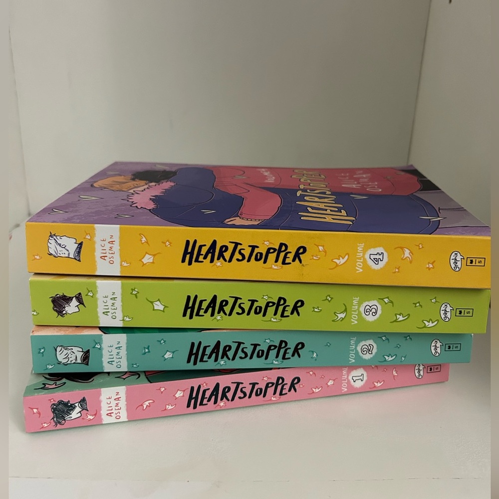 Heartstopper Kids Book Set - Multicolor